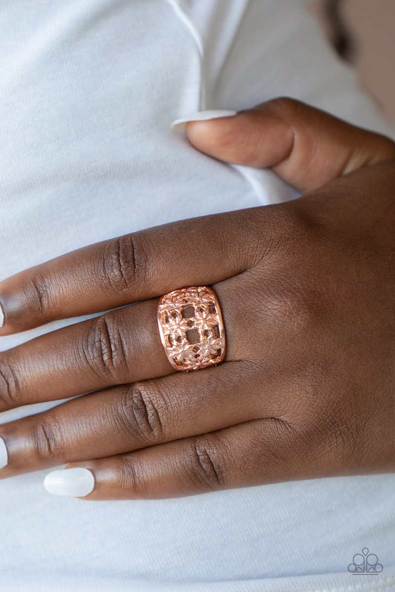 Crazy About Daisies - Rose Gold
