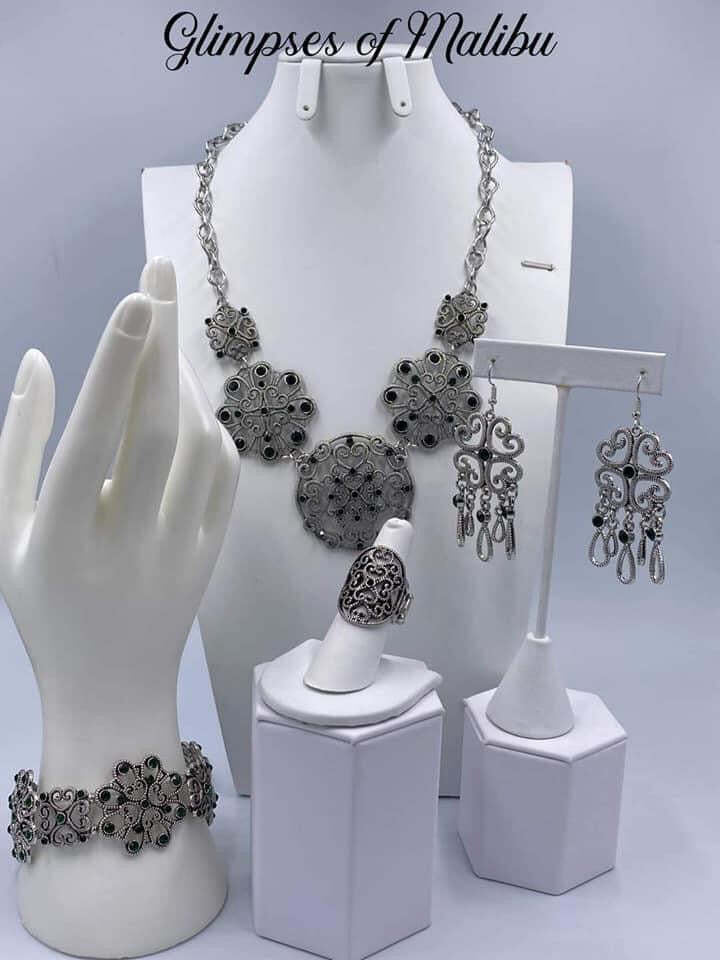 Glimpse of Malibu Complete Trend Blend - Dec 2021