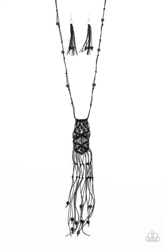 Macrame Majesty Black